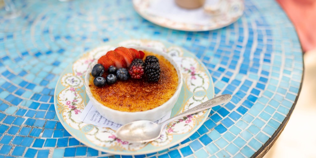 Crème brûlée with fresh berries at Hopfields